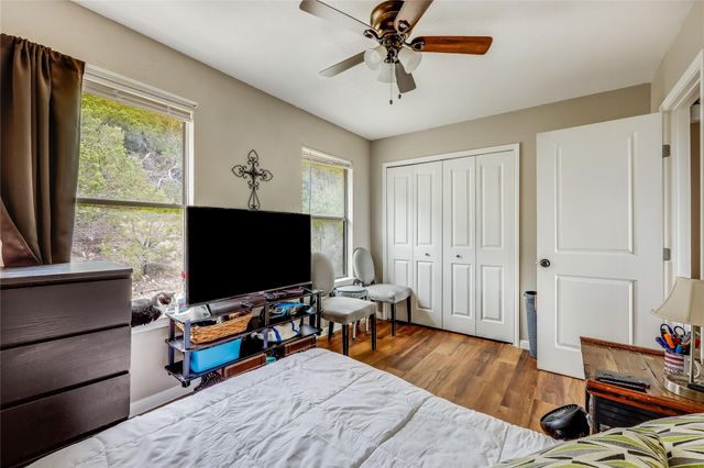 21461 Coyote TRL 6, Lago Vista, TX 78645