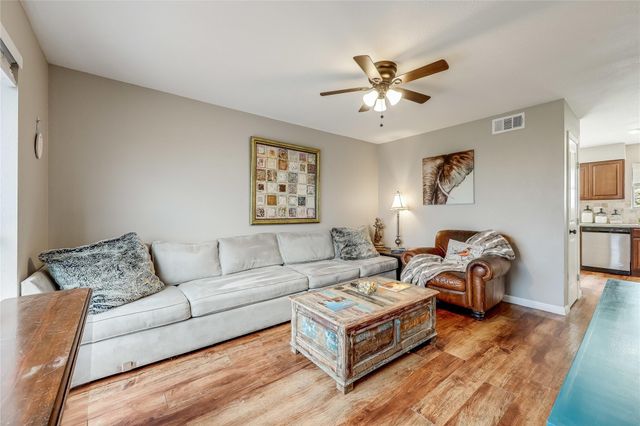 21461 Coyote TRL 6, Lago Vista, TX 78645