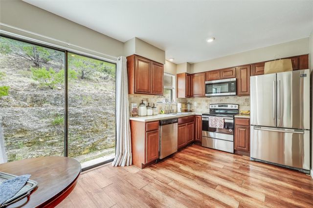 21461 Coyote TRL 6, Lago Vista, TX 78645