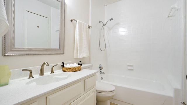 3120 Devonshire Drive 231, Plano, TX 75075