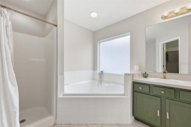 440 LANGHAM DRIVE, Davenport, FL 33897