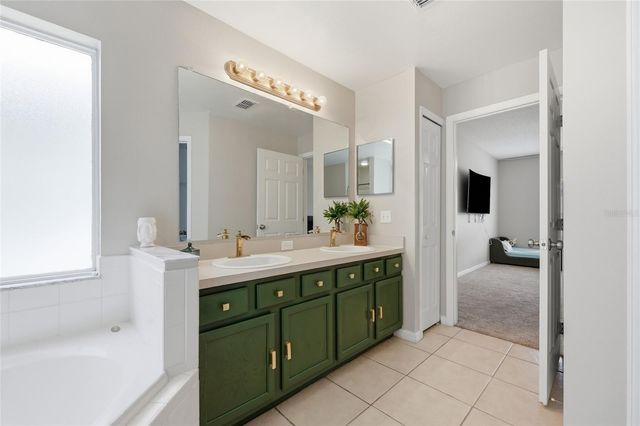 440 LANGHAM DRIVE, Davenport, FL 33897