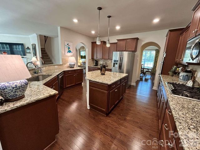 1317 Pinewalk Drive, Waxhaw, NC 28173