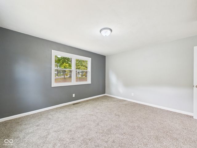 2710 Fairview Street, Anderson, IN 46016