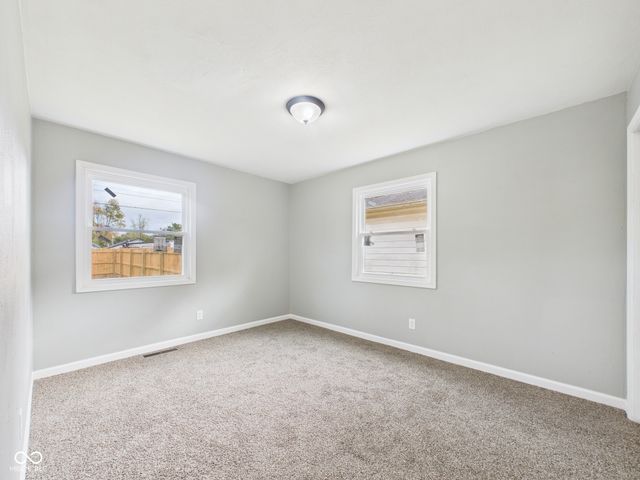 2710 Fairview Street, Anderson, IN 46016