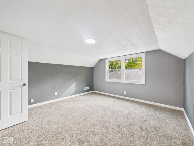 2710 Fairview Street, Anderson, IN 46016