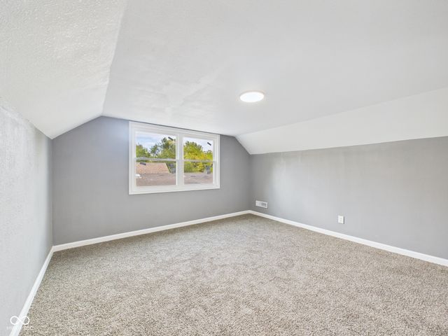 2710 Fairview Street, Anderson, IN 46016