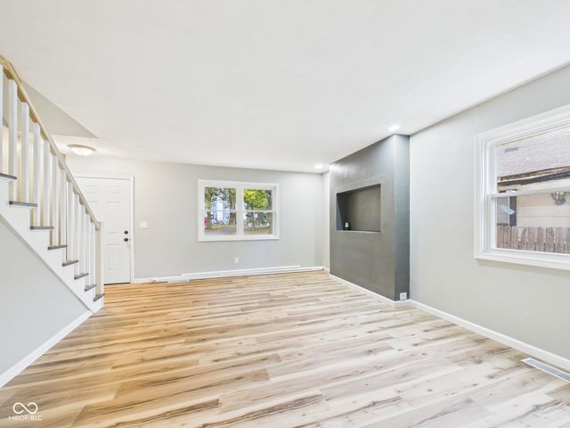 2710 Fairview Street, Anderson, IN 46016