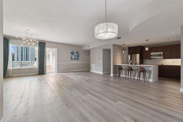 100 S EOLA DRIVE 911, Orlando, FL 32801