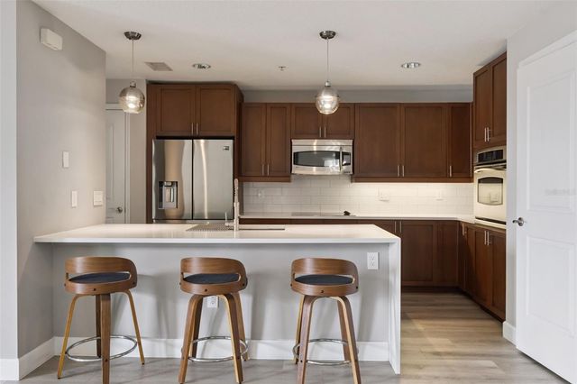 100 S EOLA DRIVE 911, Orlando, FL 32801