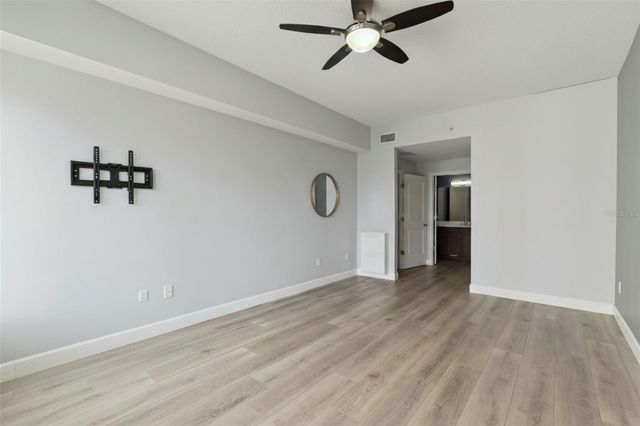 100 S EOLA DRIVE 911, Orlando, FL 32801