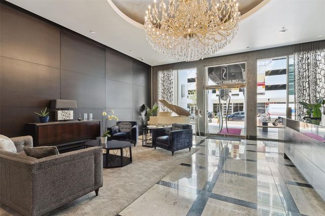 100 S EOLA DRIVE 911, Orlando, FL 32801