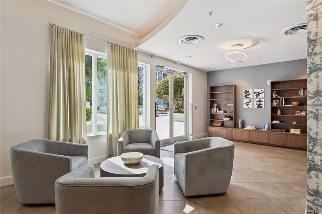 100 S EOLA DRIVE 911, Orlando, FL 32801