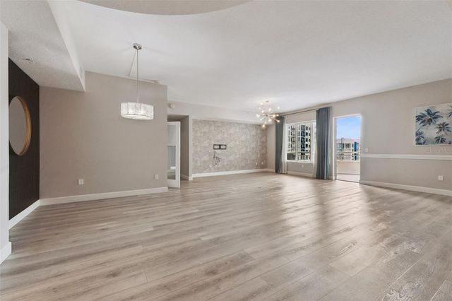 100 S EOLA DRIVE 911, Orlando, FL 32801