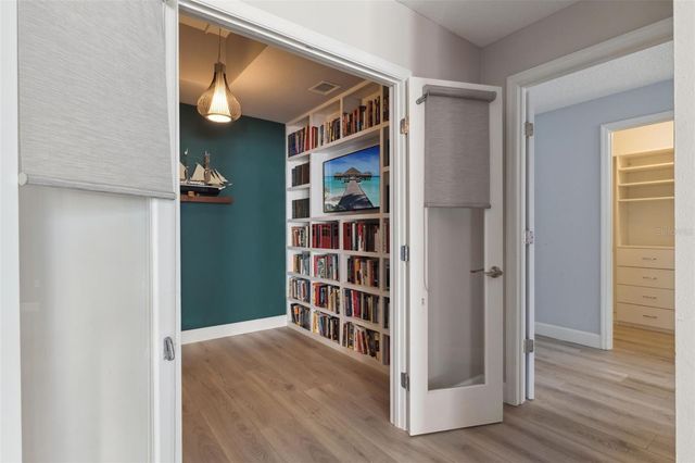 100 S EOLA DRIVE 911, Orlando, FL 32801