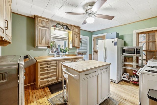 77 Sherman Street, Burlington, VT 05401