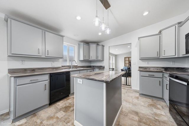 14909 N South Richmond Ct, Mead, WA 99021