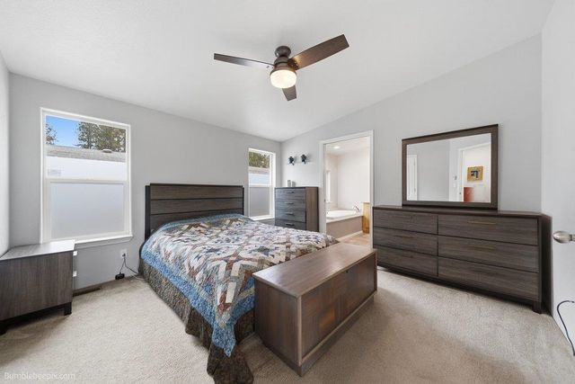 14909 N South Richmond Ct, Mead, WA 99021