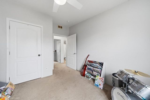 14909 N South Richmond Ct, Mead, WA 99021