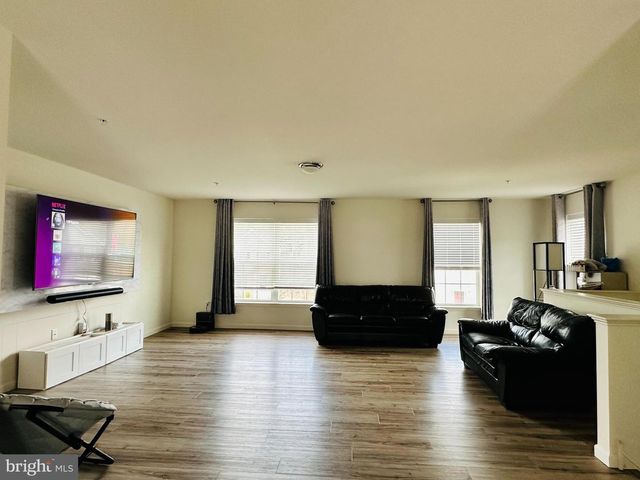 5350 LAUREL VALLEY LN, Enola, PA 17025