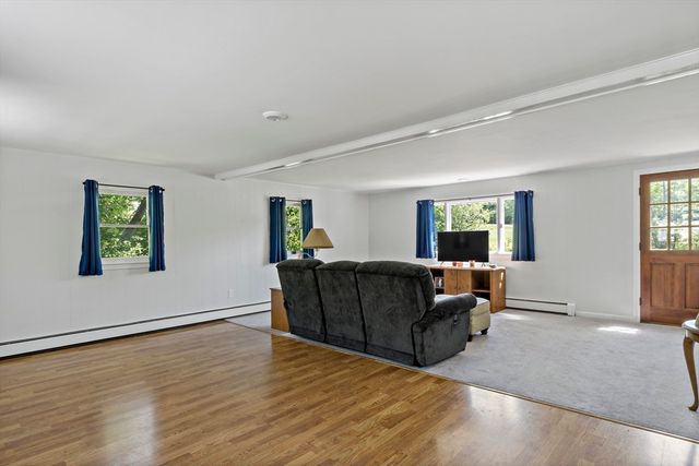 238 Lake St, Bellingham, MA 02019