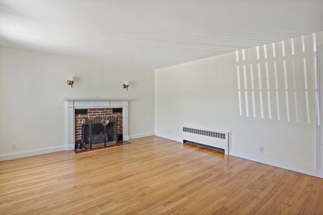 238 Lake St, Bellingham, MA 02019