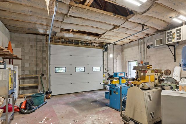 238 Lake St, Bellingham, MA 02019