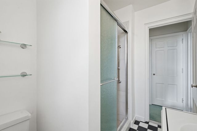 144 N Dithridge STREET 302, Oakland, PA 15213