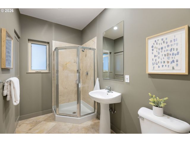 10203 Nw ENGLEMAN St, Portland, OR 97229