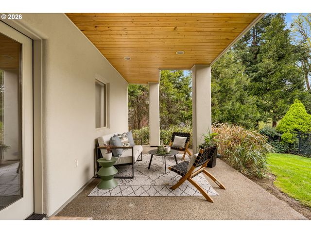 10203 Nw ENGLEMAN St, Portland, OR 97229