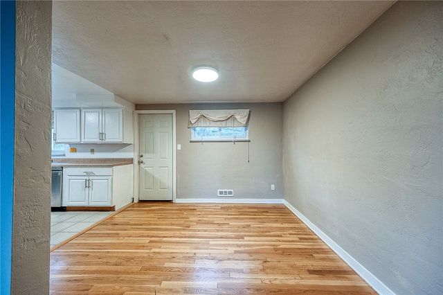 2106 Lappe Ln, Spring Hill, PA 15212