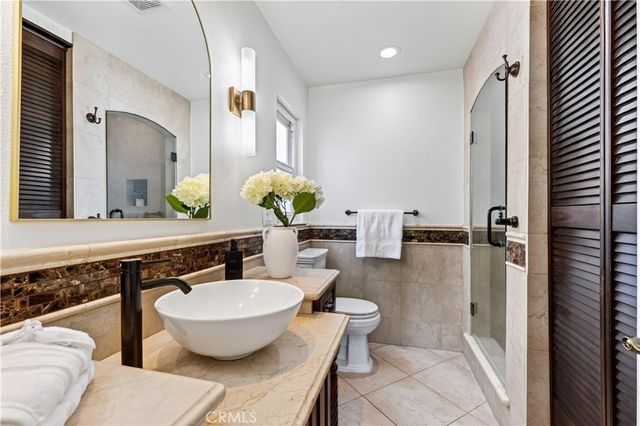527 N Lincoln Avenue, Fullerton, CA 92831
