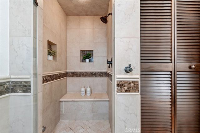 527 N Lincoln Avenue, Fullerton, CA 92831