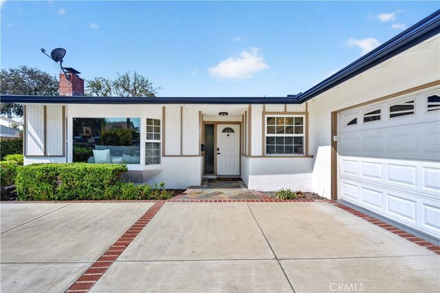 527 N Lincoln Avenue, Fullerton, CA 92831