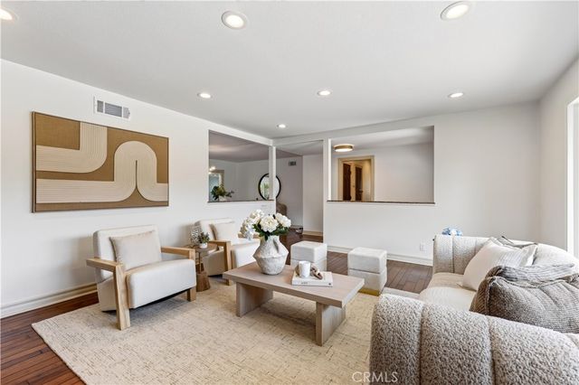 527 N Lincoln Avenue, Fullerton, CA 92831