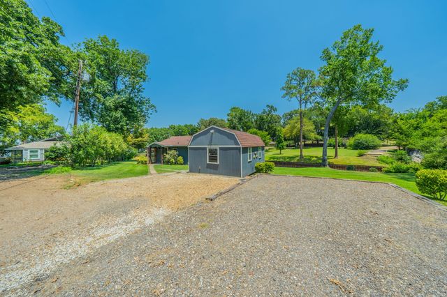 114 Baywood Boulevard, Mabank, TX 75156