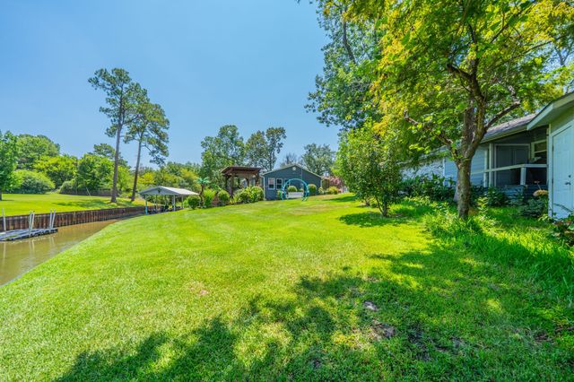 114 Baywood Boulevard, Mabank, TX 75156