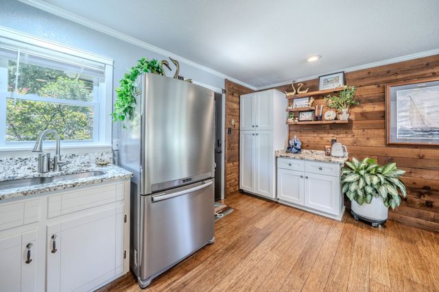 114 Baywood Boulevard, Mabank, TX 75156