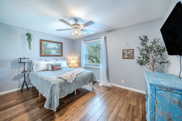 114 Baywood Boulevard, Mabank, TX 75156