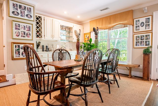 410 N Bragg Avenue, Lookout Mountain, TN 37350
