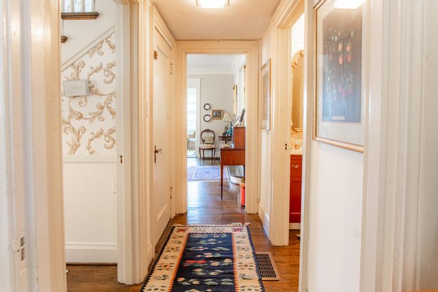 410 N Bragg Avenue, Lookout Mountain, TN 37350