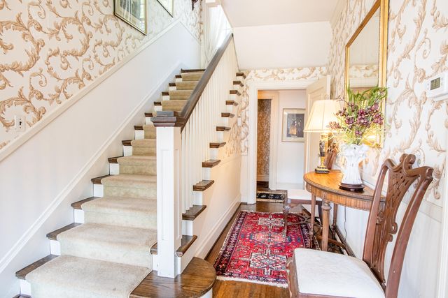 410 N Bragg Avenue, Lookout Mountain, TN 37350
