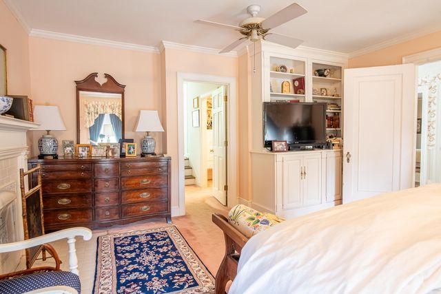 410 N Bragg Avenue, Lookout Mountain, TN 37350