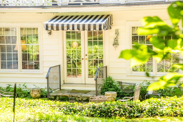 410 N Bragg Avenue, Lookout Mountain, TN 37350