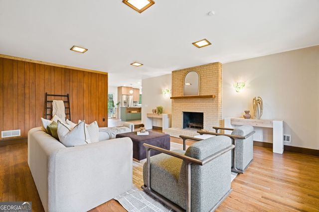 5666 Redcoat Run, Smoke Rise, GA 30087