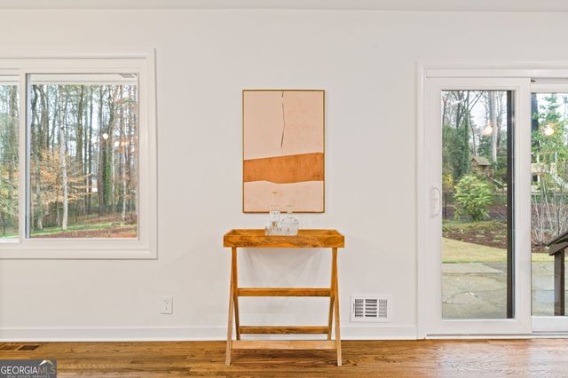 5666 Redcoat Run, Smoke Rise, GA 30087