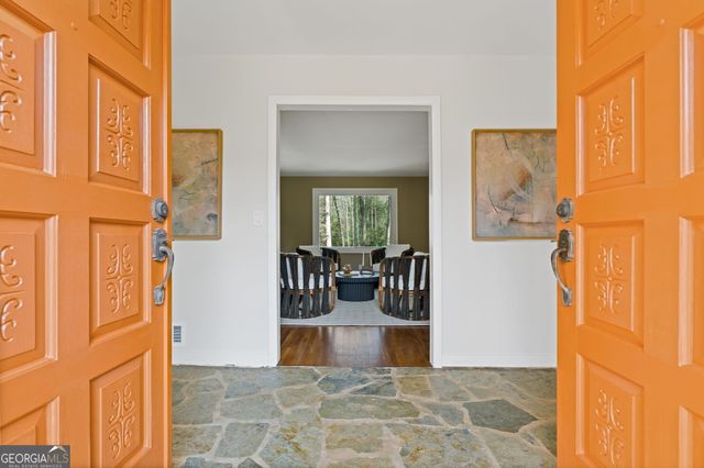 5666 Redcoat Run, Smoke Rise, GA 30087