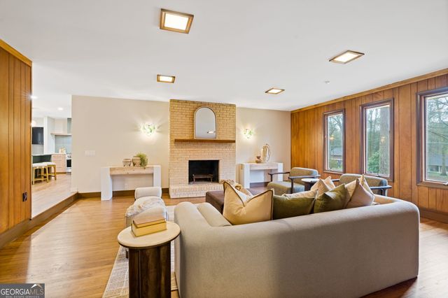 5666 Redcoat Run, Smoke Rise, GA 30087