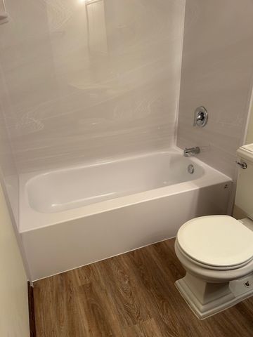 626 Terry Court A, Roselle, IL 60172