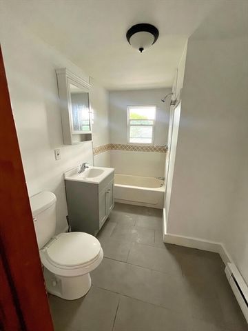 92 E Water Street 3, Taunton, MA 02780